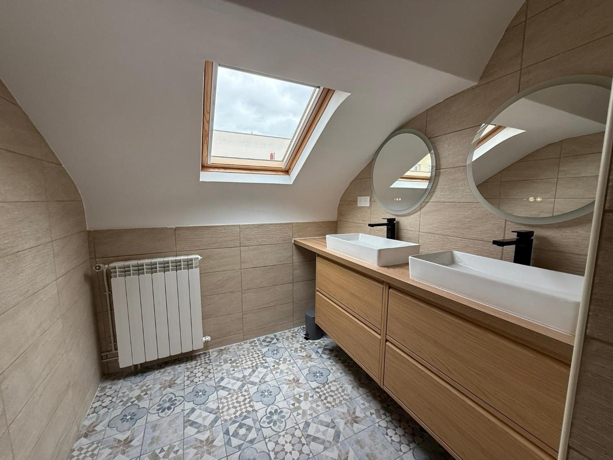 Maison Spacieuse Avec Terrasse Dans Le Centre De
