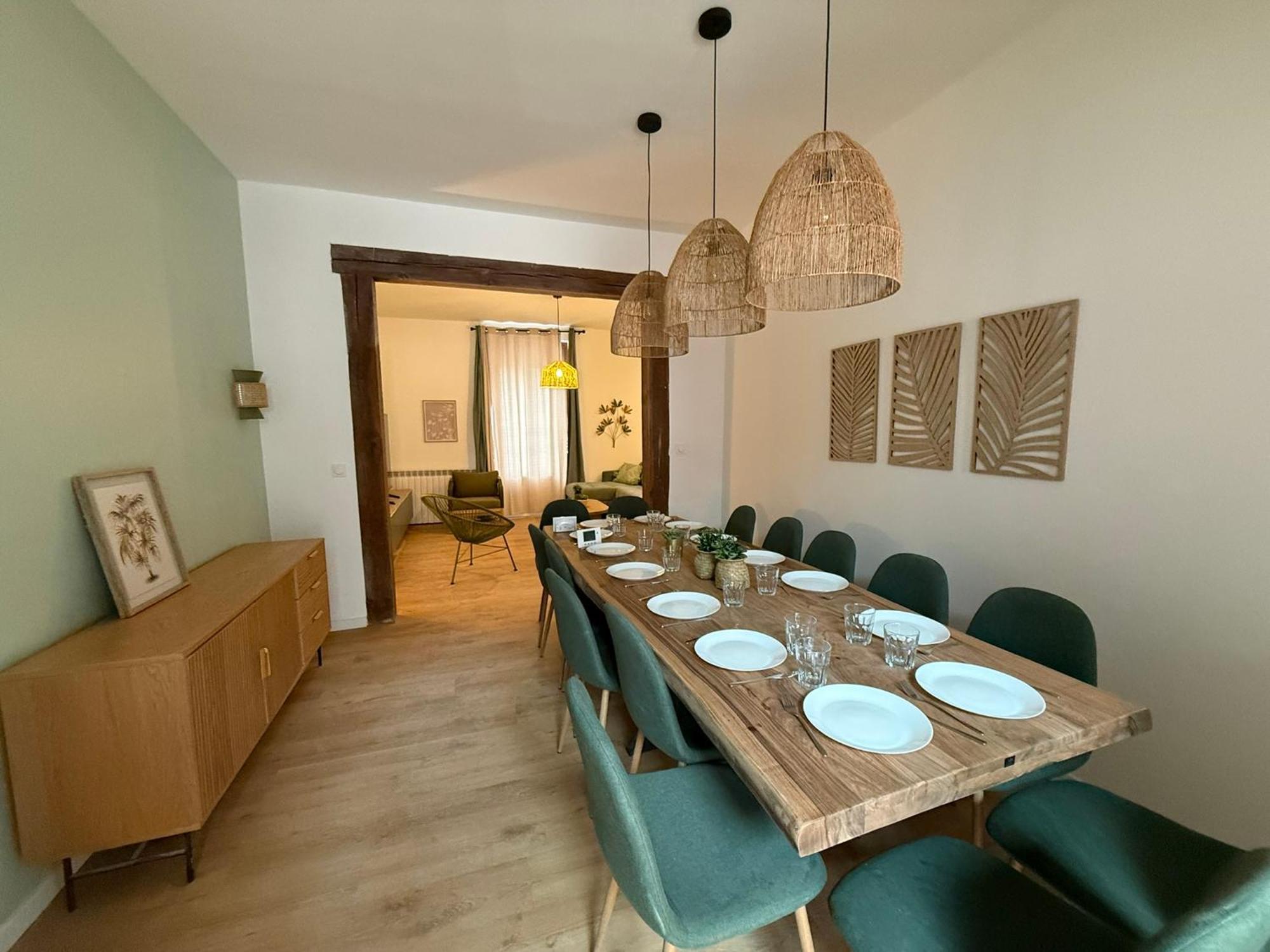 Maison Spacieuse Avec Terrasse Dans Le Centre De * Reims