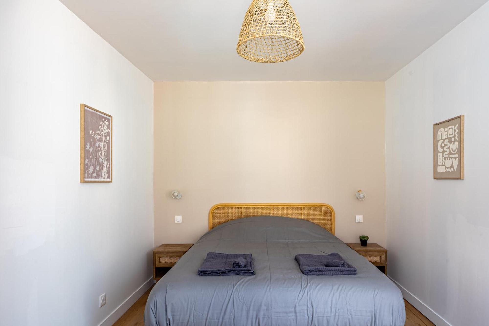 Maison Spacieuse Avec Terrasse Dans Le Centre De Reims